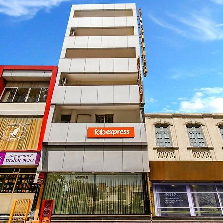 浦那 Mukesh Residency酒店 外观 照片