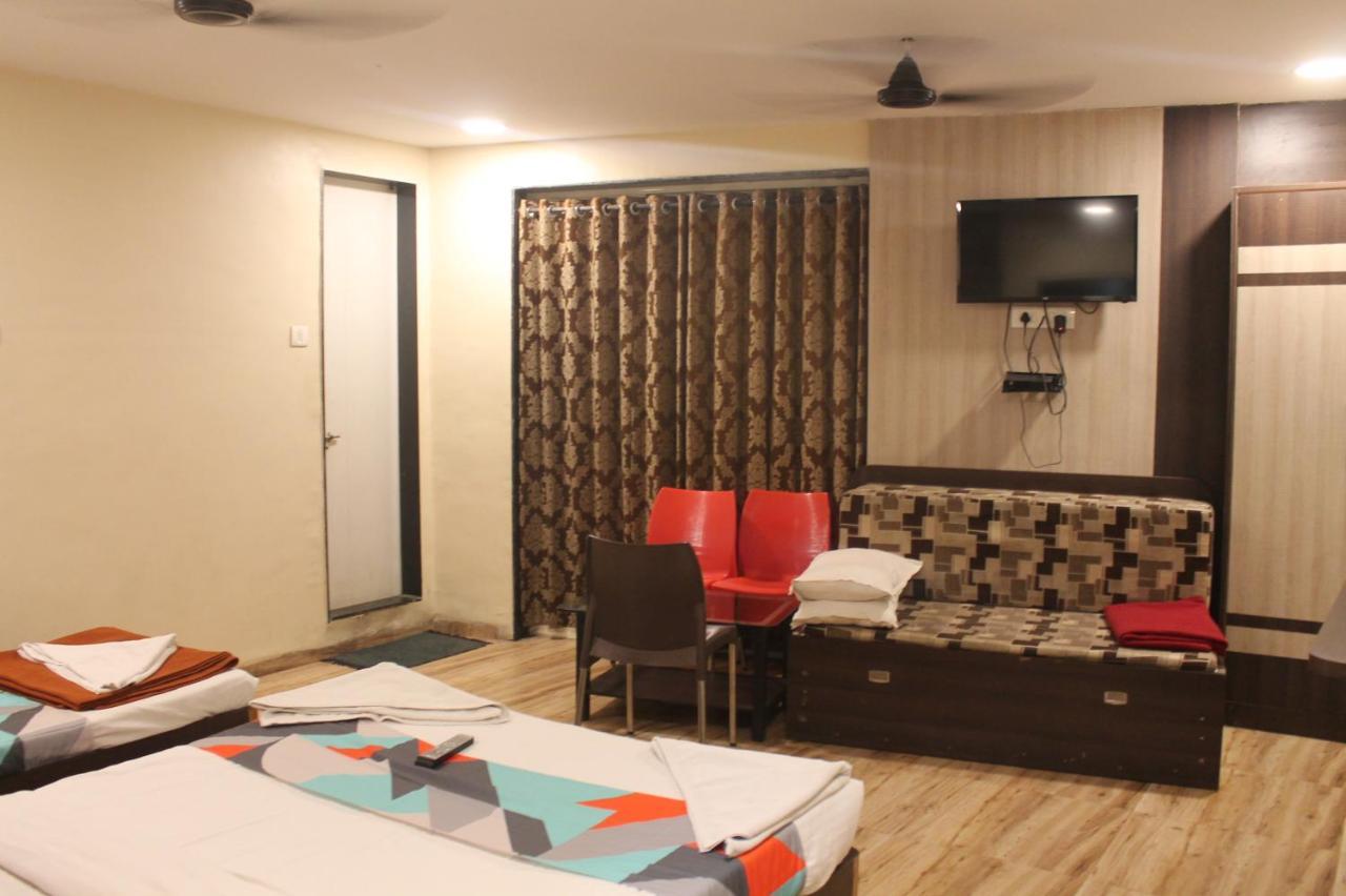 浦那 Mukesh Residency酒店 外观 照片