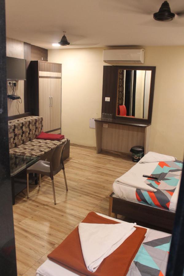 浦那 Mukesh Residency酒店 外观 照片