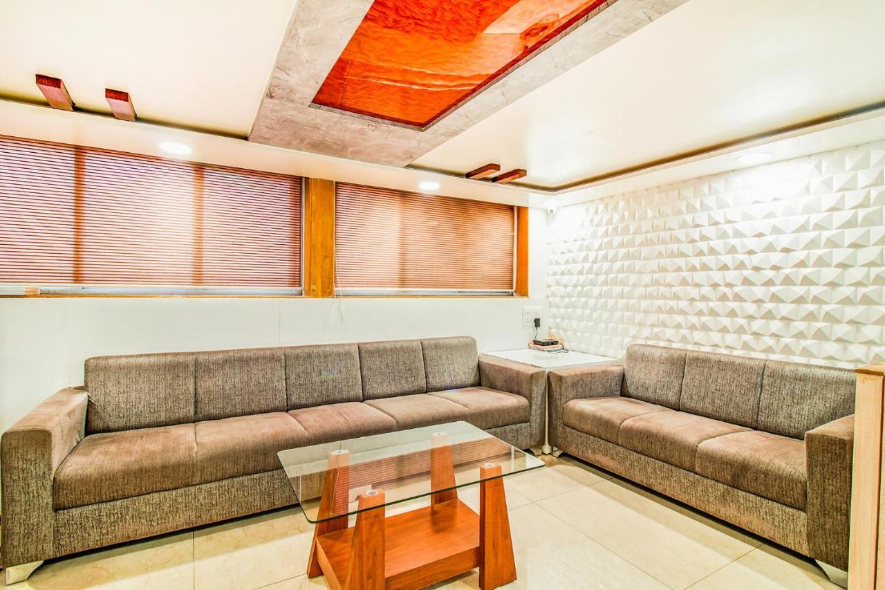 浦那 Mukesh Residency酒店 外观 照片