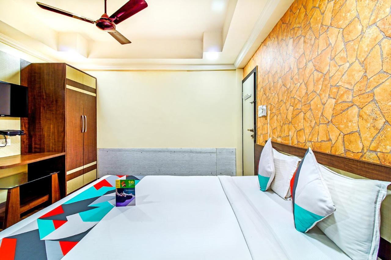 浦那 Mukesh Residency酒店 外观 照片